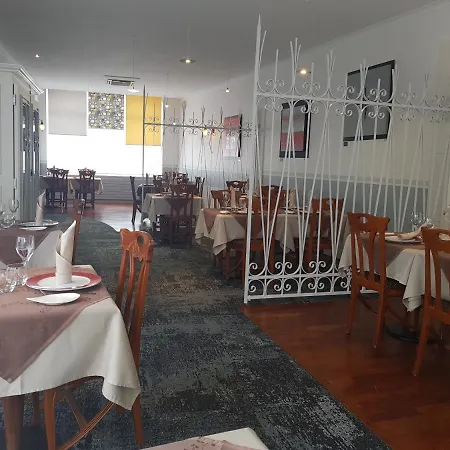 Hotel Logis Le Lion D'or Chauvigny