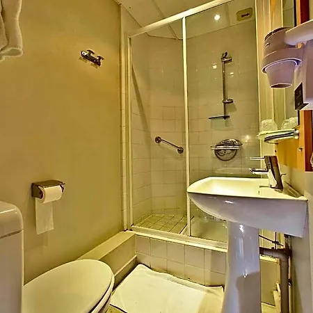 Hotel Logis Le Lion D'or