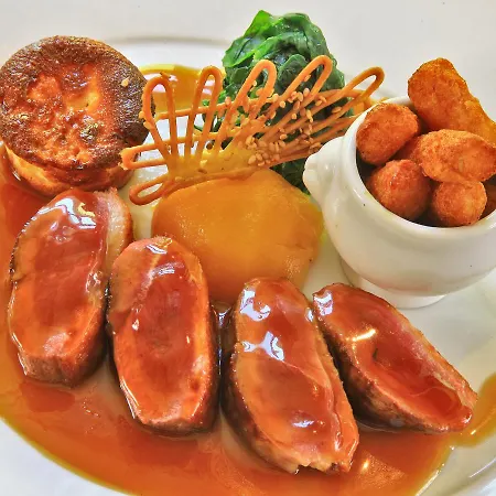 Logis Le Lion D'or 3* Chauvigny